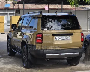 Toyota Land Cruiser Prado 2025 Kijani