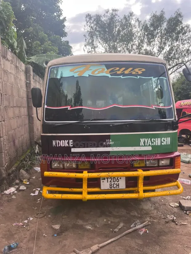 Nissan Civilian 2002 Bus - Red - 1
