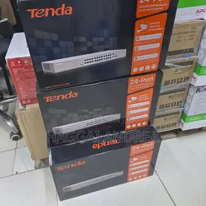 Tenda 24-Port PoE Rackmount Switch (24FE+2GE+1SFP)