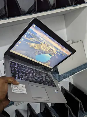 HP EliteBook 840 G3 Laptop - Intel Core i5, 8GB RAM, 256GB SSD