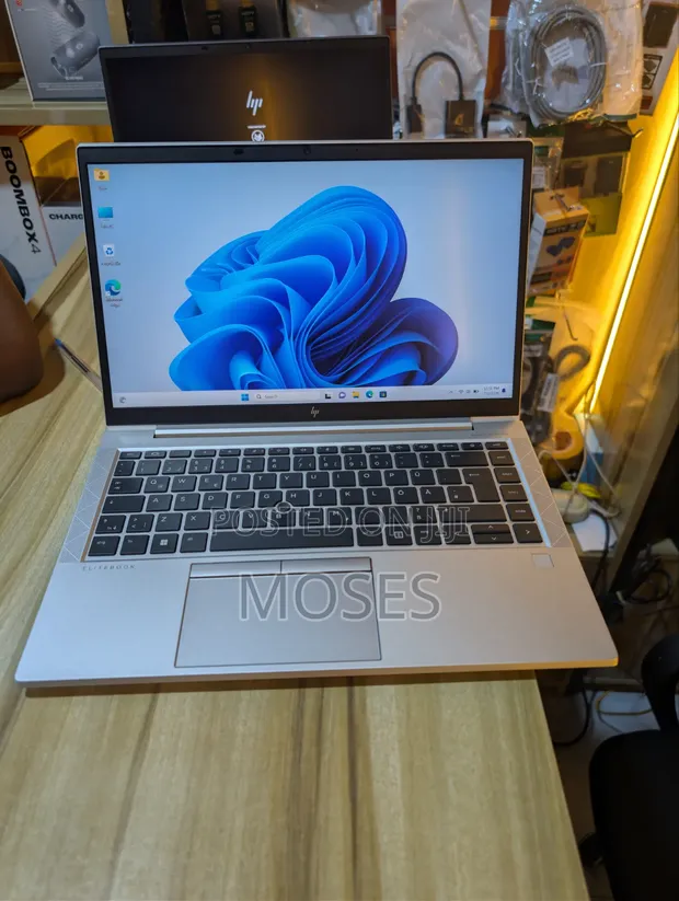 HP EliteBook 840 G8 Laptop - 16GB RAM, 256GB SSD - 1
