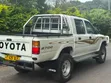 Toyota Hilux 2000 Double Cab Off-White - 5