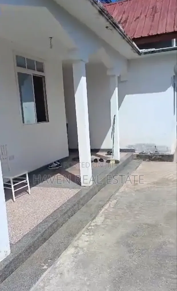 4 Bedroom House for Rent in Mjini, Kisauni - 1