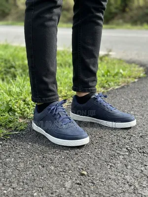 Viatu vya Michezo vya Ngozi vya Clarks kwa Wanaume