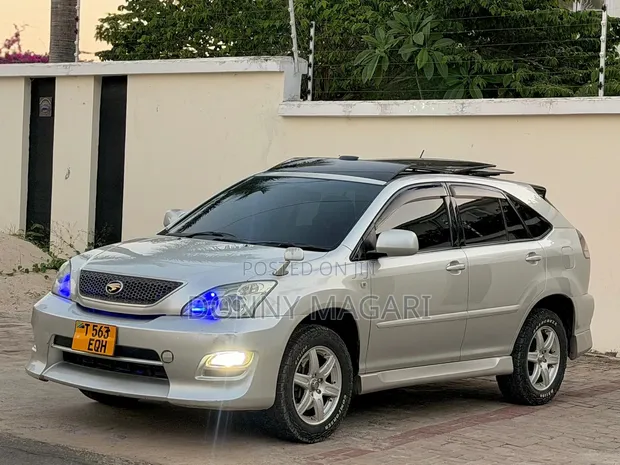 Toyota Harrier 2005 Silver - 1