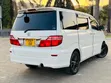 Toyota Alphard 2006 White - 5