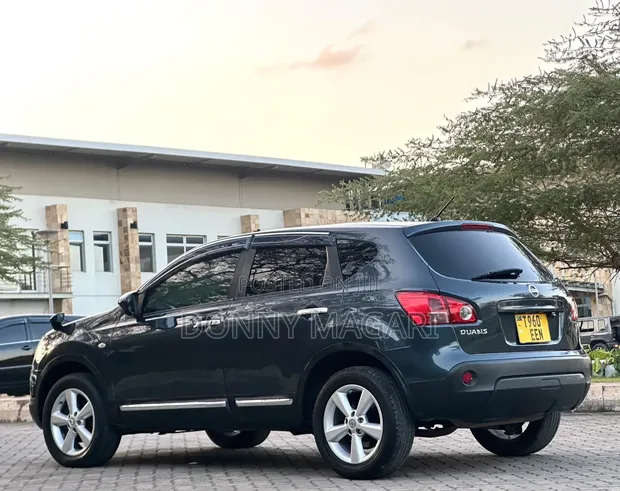 Nissan Dualis 2011 Gray - 1