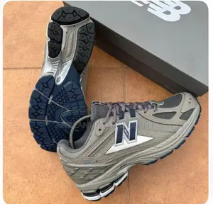 New Balance 1906r Sneakers
