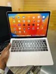 Apple MacBook Pro 13" 2017, Intel Core i7, 16GB RAM, 256GB SSD - 3