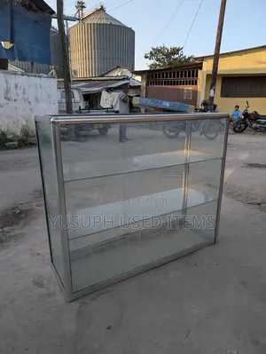 Aluminium Showcase Cabinet - Used