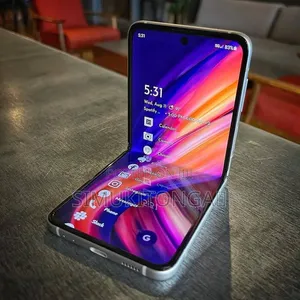 Samsung Galaxy Z Flip 3 256GB Imetumika kutoka Dubai