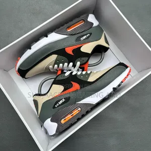 Nike Air Max Sneakers za Mtindo