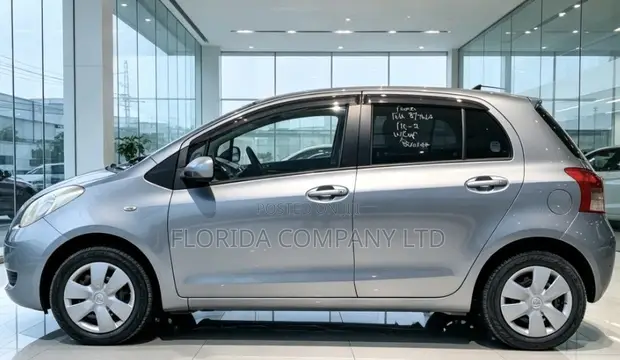 Toyota Vitz 2007 - Silver Metallic - 1