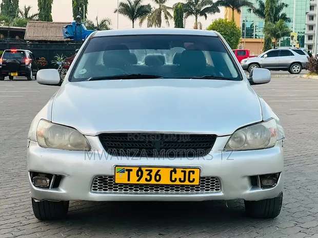Toyota Altezza 2002 Silver - 1