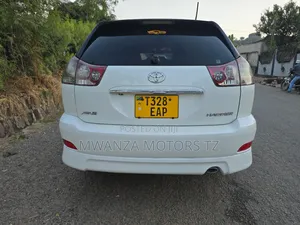 Toyota Harrier 2004 Pearl White