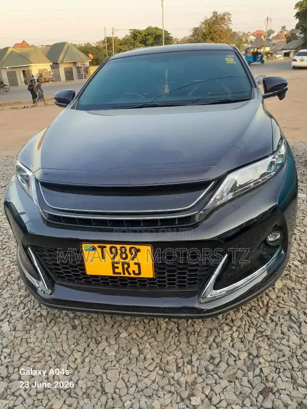 Toyota Harrier 2016 Kijivu - 1