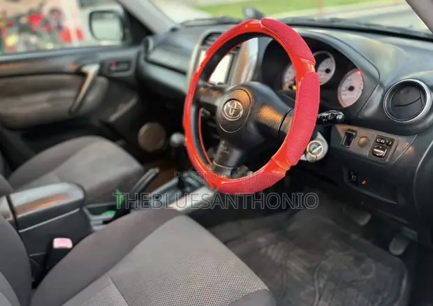Toyota RAV4 2005 Nyeusi - 1