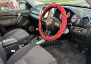 Toyota RAV4 2005 Nyeusi