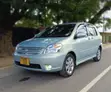 Toyota Raum 2006 Silver - 2