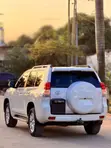 Toyota Land Cruiser Prado 2009 Nyeupe - 2