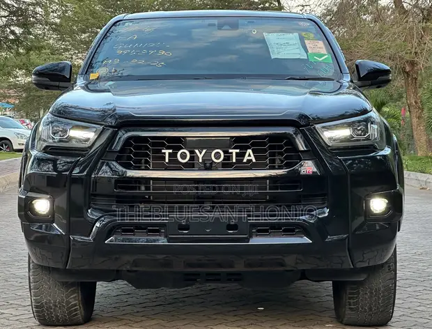 Toyota Hilux GR Sport 2024 Black - 1