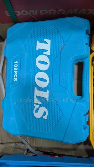 Boss 102-Piece Wrench Socket Tool Set