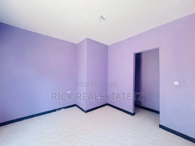 3 Bedroom House for Sale in Kishiri - 1