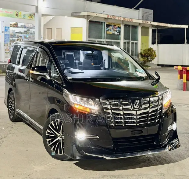 Toyota Alphard 2.5 Petrol FWD 2016 Black - 1