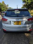 Hyundai Tucson 2014 Silver - 3