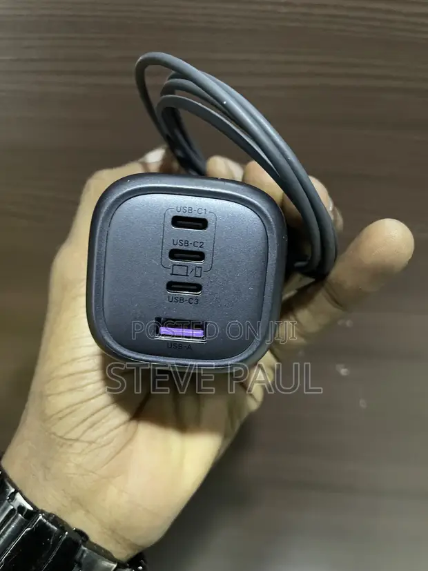 Ugreen 100W 4-Port USB-C Charger (Used) - 1