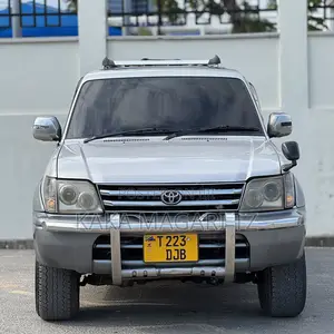 Toyota Land Cruiser Prado TX 2000 White