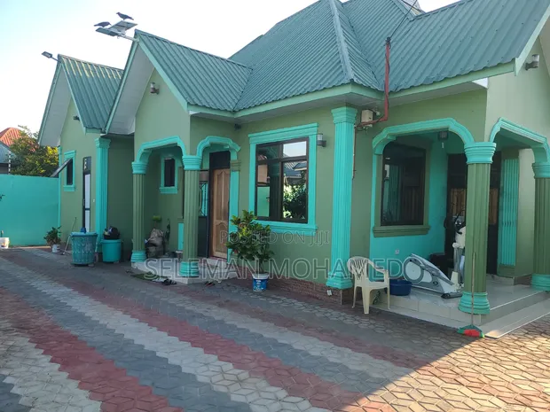 Furnished 3-Bedroom House for Sale in Biriani Real Estate, Chamazi - 1