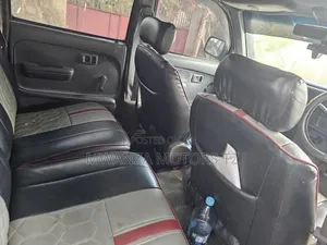 Toyota Hilux 2001 Double Cabin