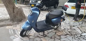 Yadea M6 2024 Electric Scooter - Blue