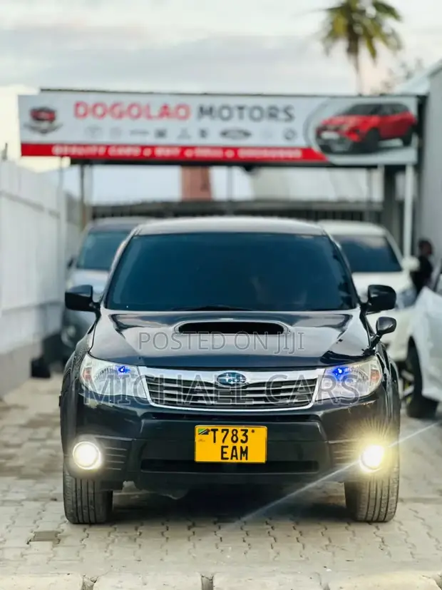 Subaru Forester 2009 Black - 1