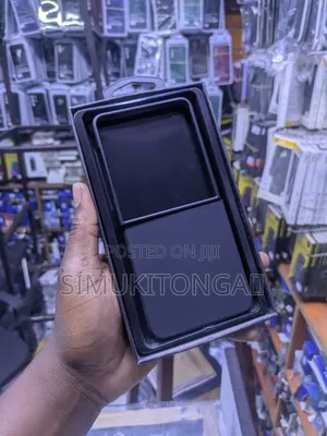 Original Samsung Galaxy S21 FE Silicone Case