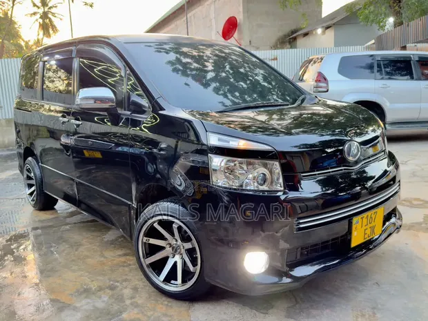 Toyota Noah 2008 Black - 1