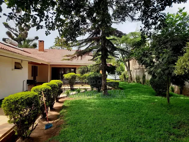 5 Bedroom Bungalow for Rent in Sammy Saidy, Njiro - 1