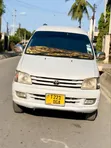 Toyota Noah 2003 - 2