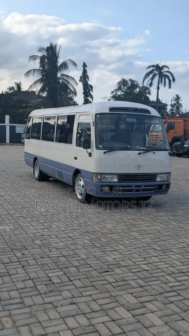 Toyota Coaster 2005 - 29 Seater Bus - 1