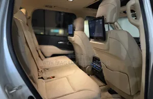Toyota Land Cruiser LC300 ZX 2024