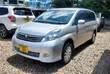 Toyota Isis 2005 Nyeupe - 3