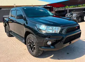 Toyota Hilux Revo Double Cab 2.8 Diesel AWD 2018 Nyeusi