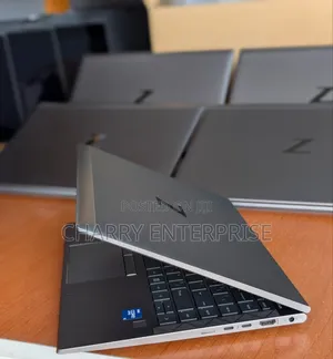 HP ZBook Firefly G8 Laptop 16GB RAM, 256GB SSD