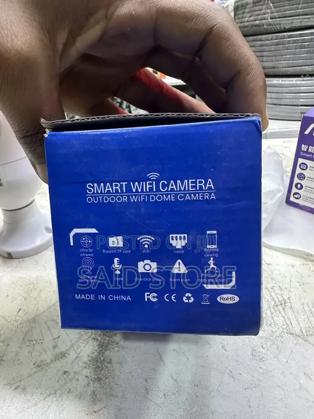 E27 Bulb Wireless Surveillance Camera 5G WiFi Night Vision - 1