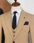 Mario Casas Suti ya Kiume ya Vipande 3 Rangi ya Camel Tan ya Kifahari - 1