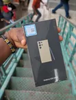 Samsung Galaxy S24 Ultra 256GB Mpya Rangi ya Dhahabu - 3