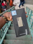 Samsung Galaxy S24 Ultra 256GB Mpya Rangi ya Dhahabu - 4