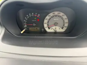 Toyota IST 2006 Silver