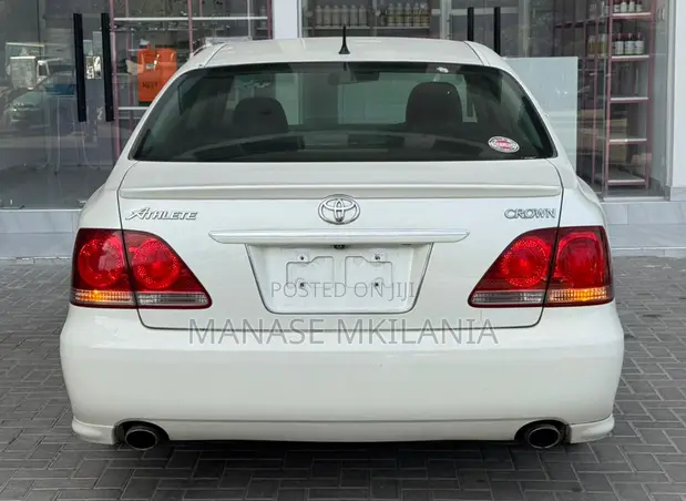 Toyota Crown Athlete 2004 - 1